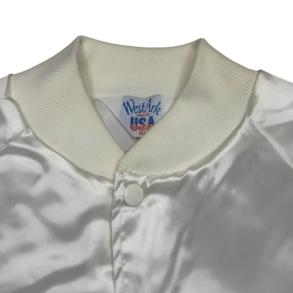 Vintage 90s Oneil's Sports Bar Oak Lawn nylon white quilted jacket